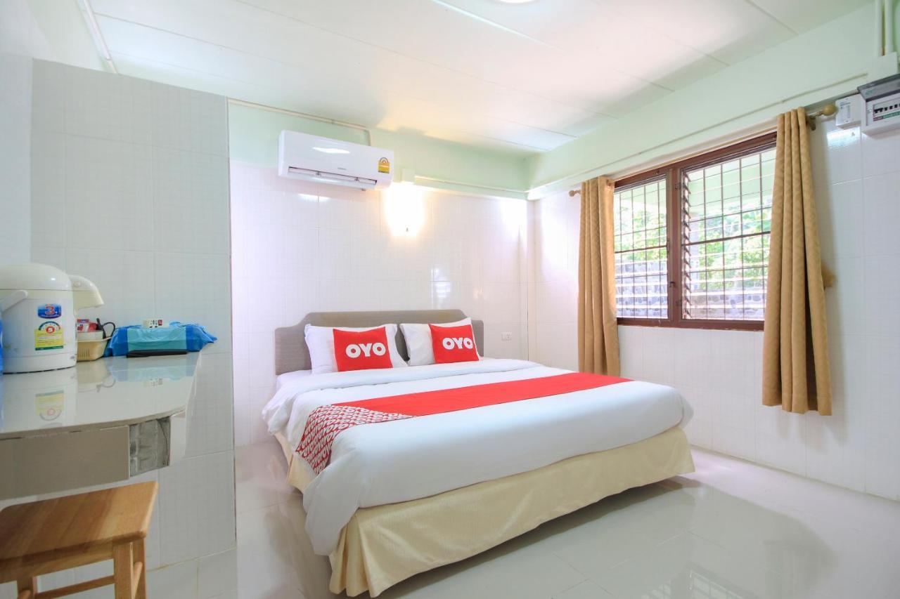 Oyo 75373 Chamil House Hotell Nai Harn Exteriör bild
