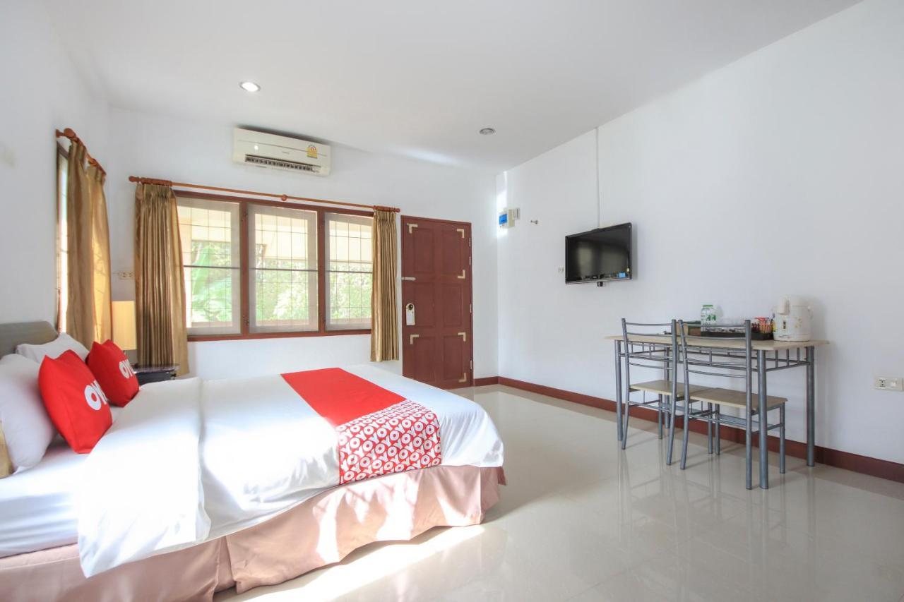 Oyo 75373 Chamil House Hotell Nai Harn Exteriör bild