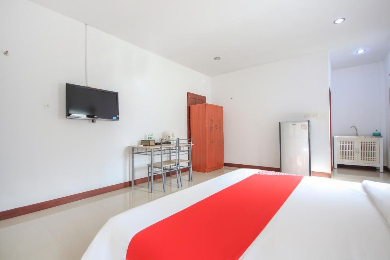 Oyo 75373 Chamil House Hotell Nai Harn Exteriör bild