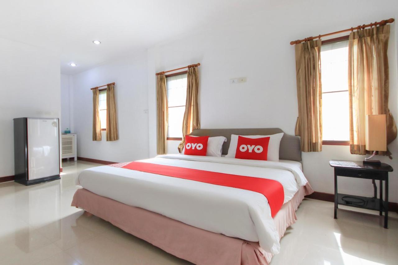 Oyo 75373 Chamil House Hotell Nai Harn Exteriör bild